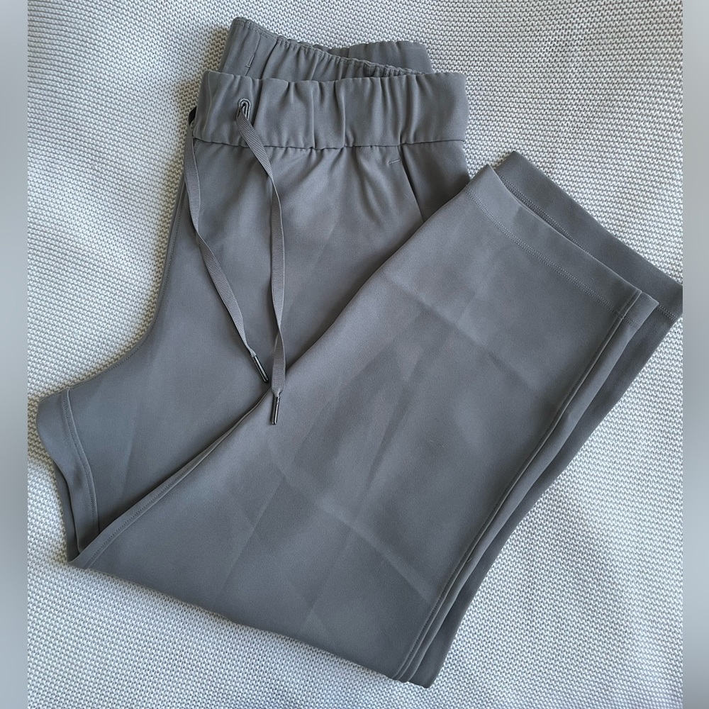 LULULEMON- jogger pants